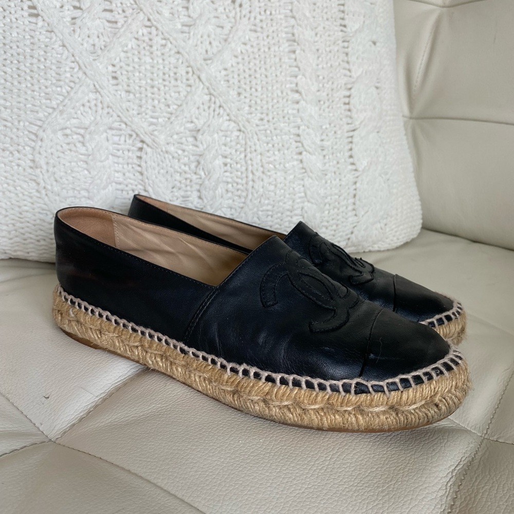 Black Chanel cc espadrilles